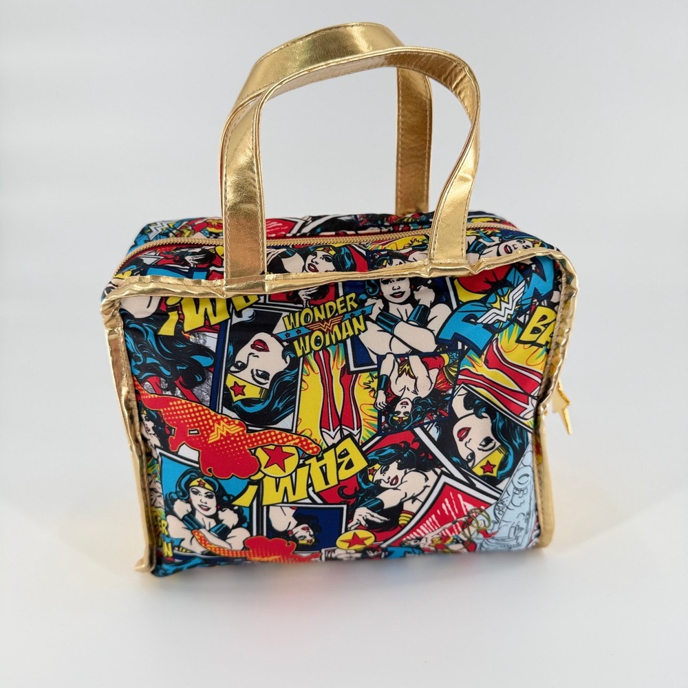 LONDON SOHO NEW YORK Wonder Woman Comic Print Makeup Bag Set Gold Trim 2 Piece - Picture 8 of 13